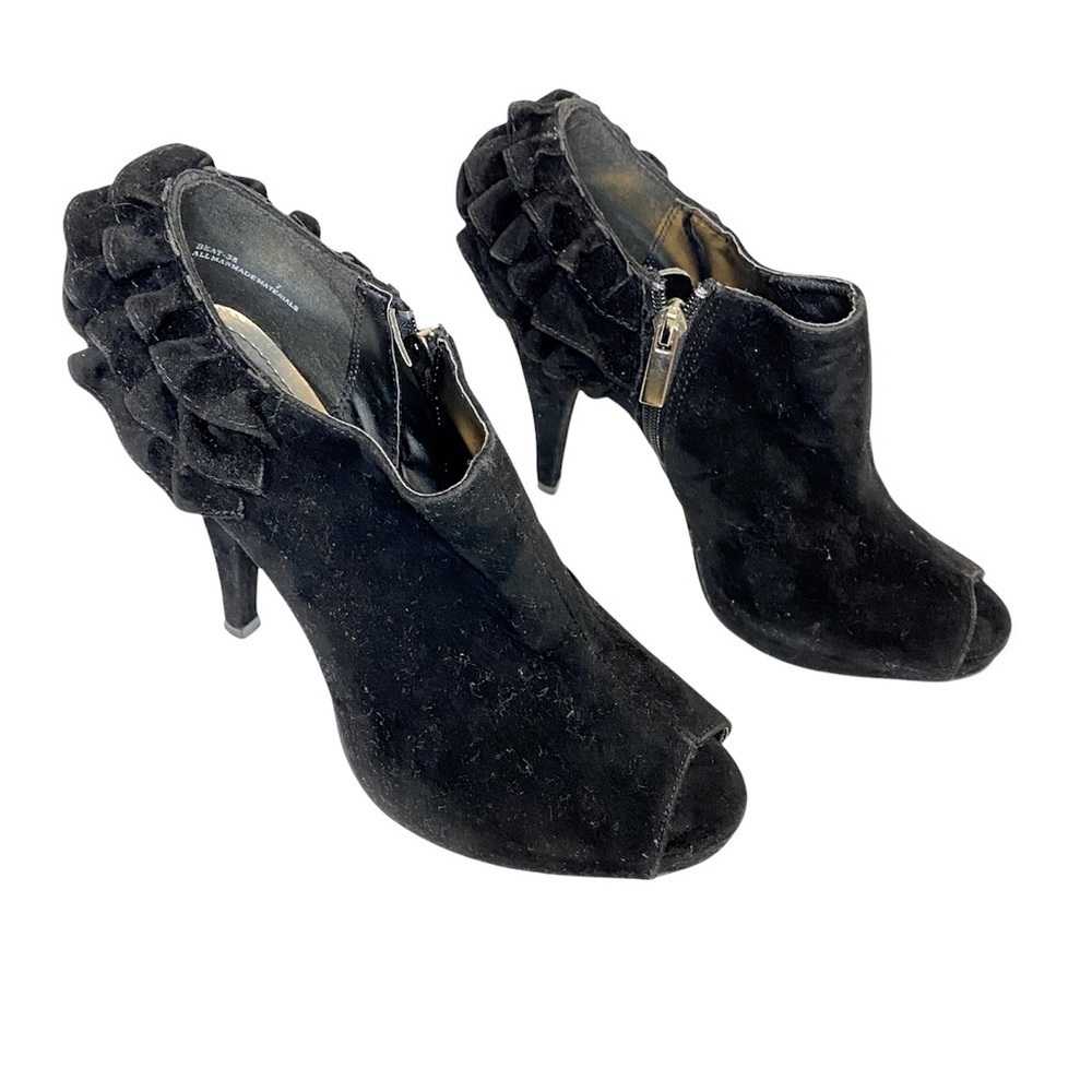 Dollhouse black Ruffle peep toe ankle pumps 4” heels size 7